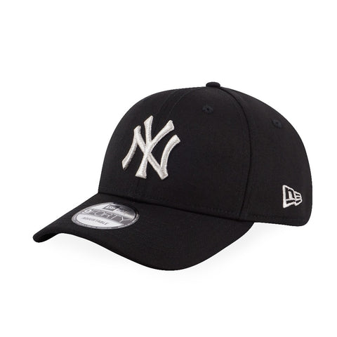New Era MLB New York Yankees Black-Silver 9Forty Strapback Cap