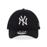 New Era MLB New York Yankees Black-Silver 9Forty Strapback Cap