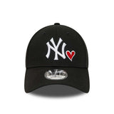 New Era MLB New York Yankees Heart Essential 9Forty Black Strapback Cap